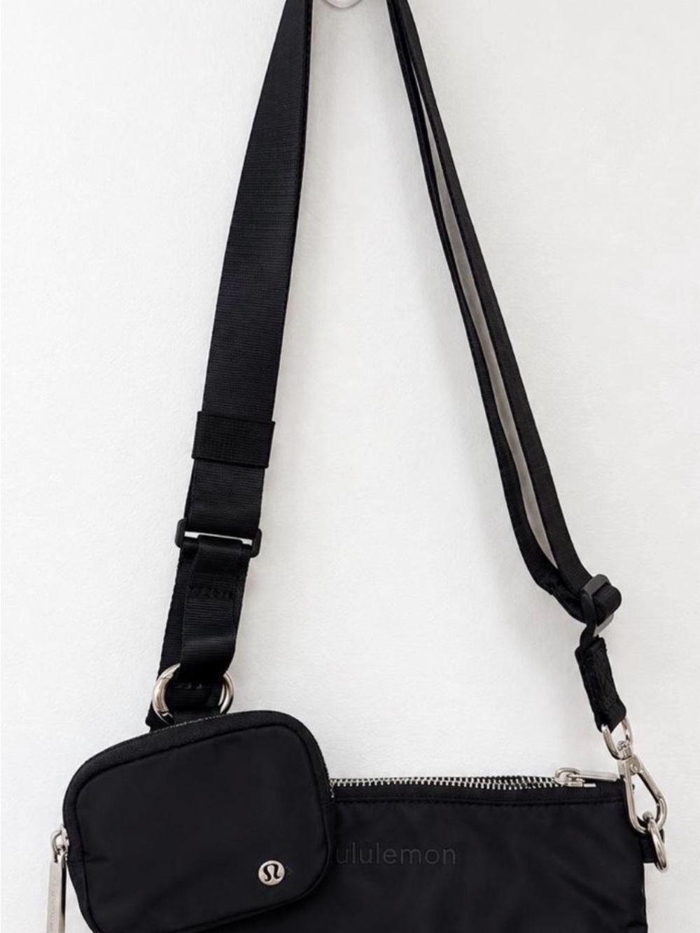 lululemon athletica Black women Crossbody Pouch with Removable Strap